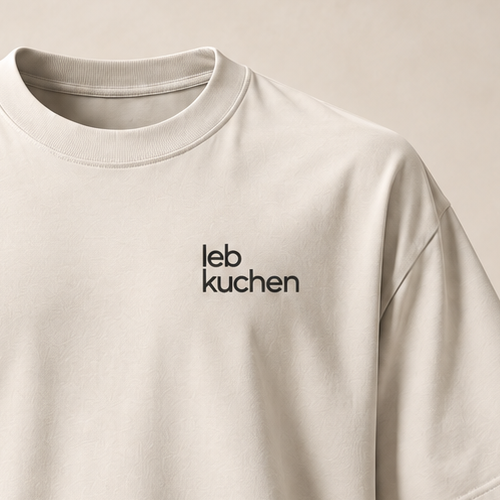 T-shirt sui NW, écru — gros plan inscription devant (recadrage)