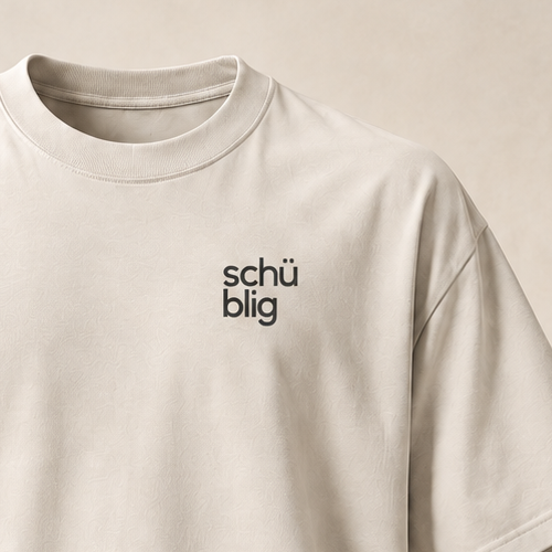 T-shirt sui schüblig — Schaffhouse, écru — gros plan inscription devant (recadrage)