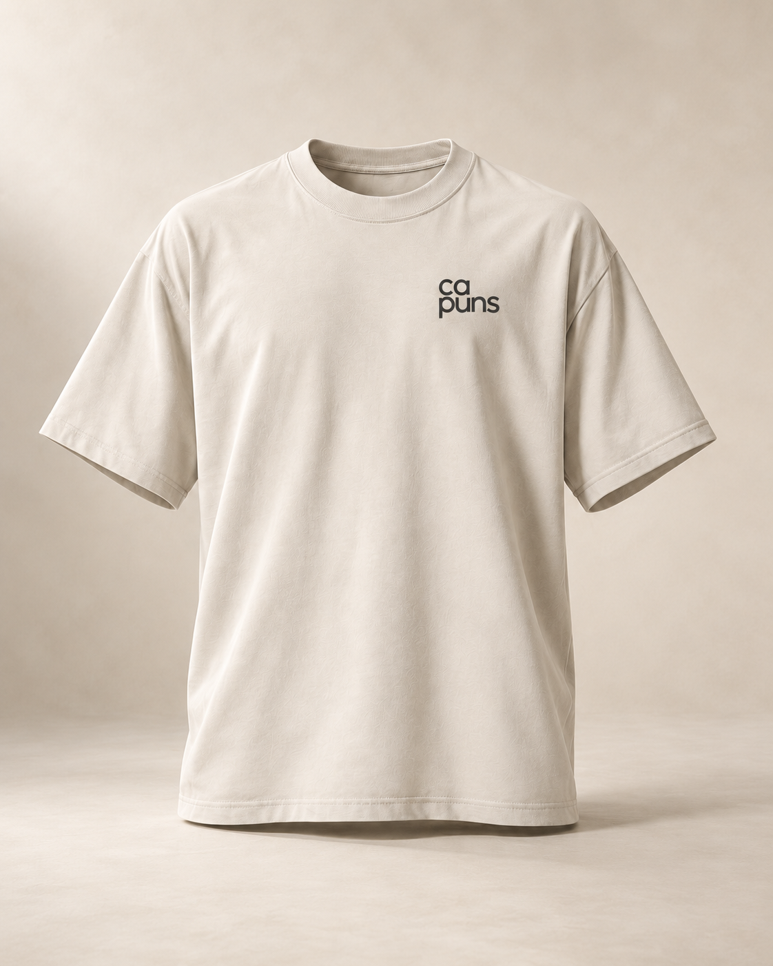 T-shirt sui capuns — Grisons, écru — vue face, mockup réaliste