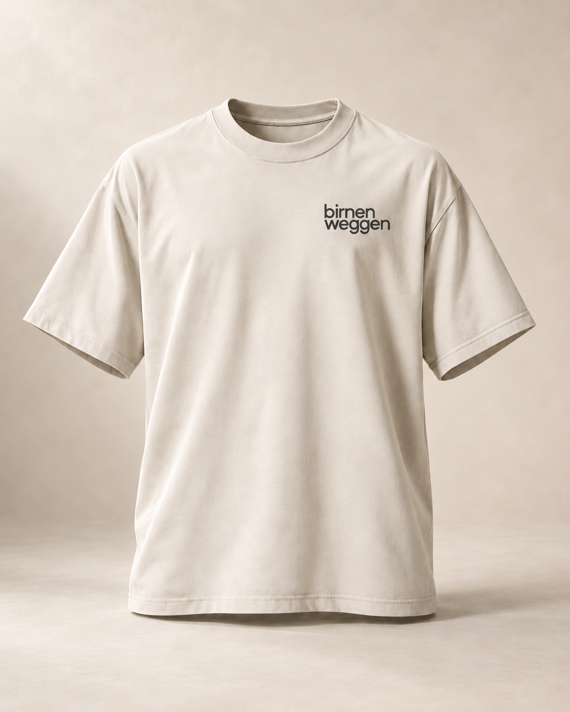 T-shirt sui birnenweggen — Lucerne, écru — vue face, mockup réaliste
