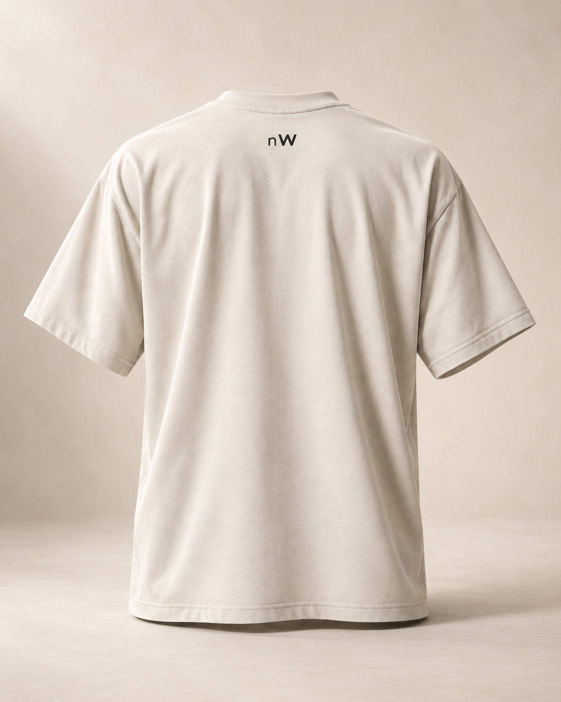 T-shirt sui NW, écru — vue dos, mockup réaliste