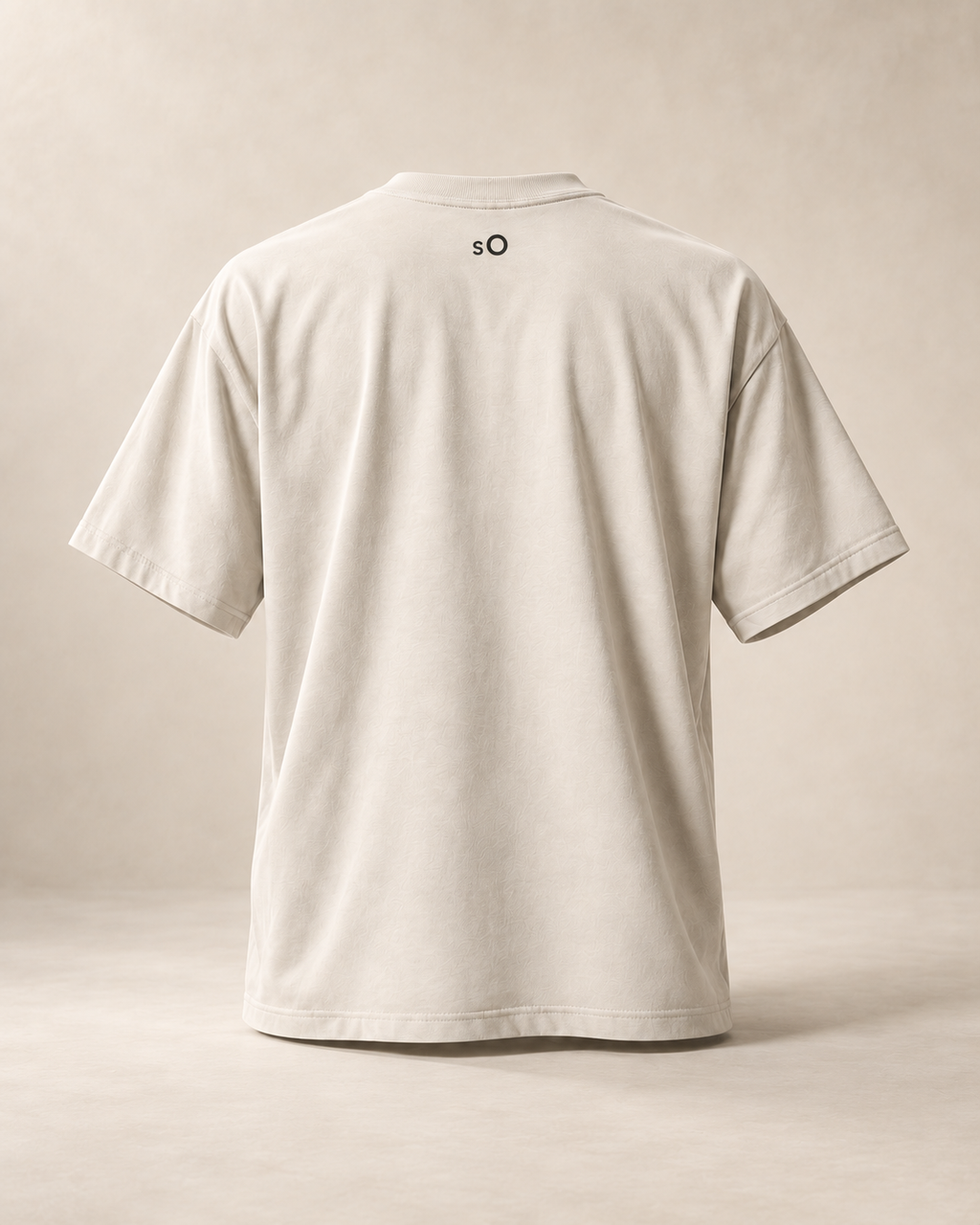 T-shirt sui torte — Soleure, écru — vue dos, mockup réaliste