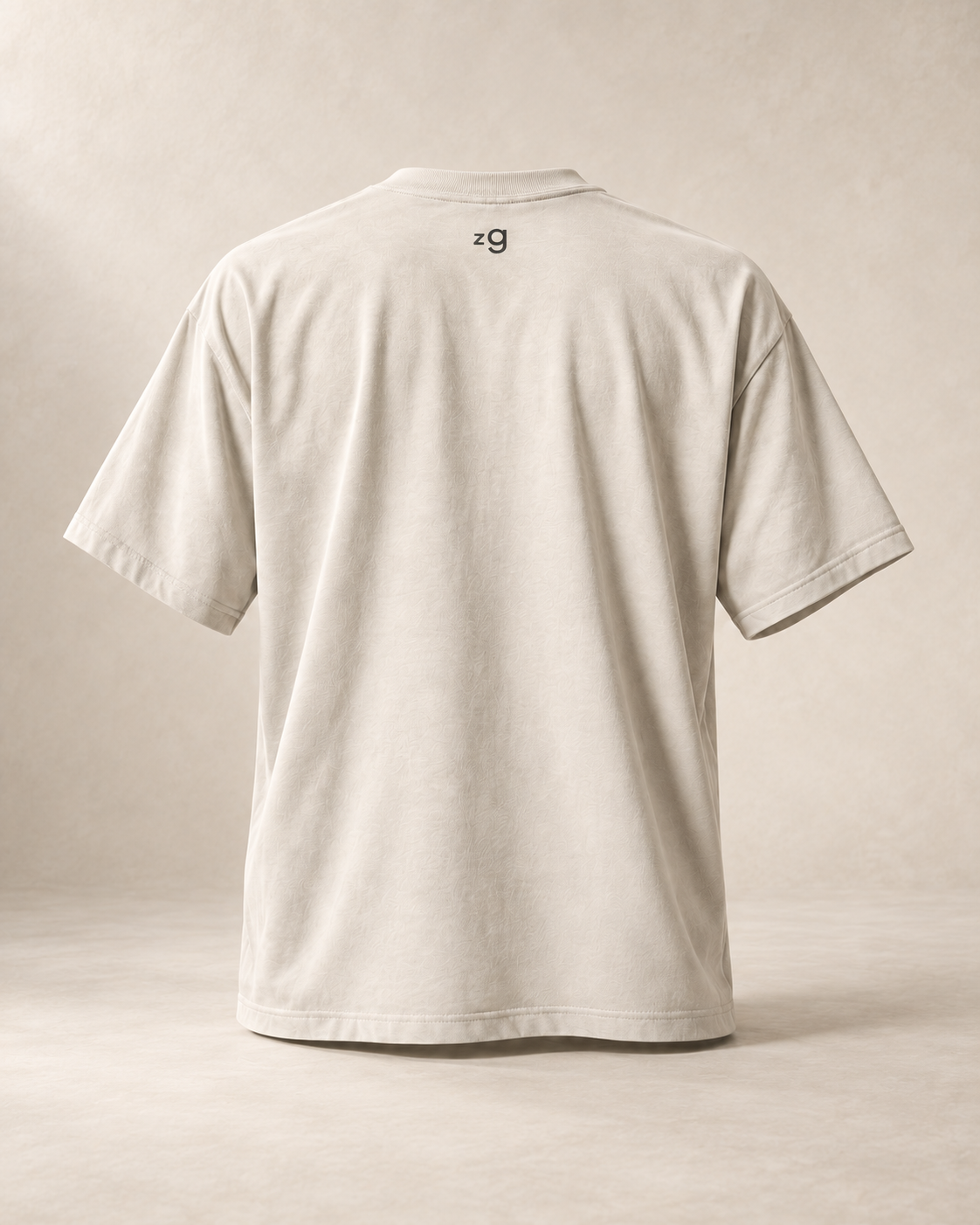 T-shirt sui ZG, écru — vue dos, mockup réaliste