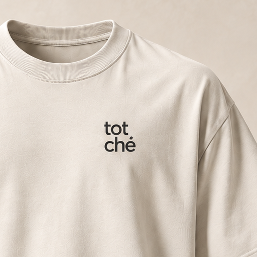 T-shirt sui totché — Jura, écru — gros plan inscription devant (recadrage)